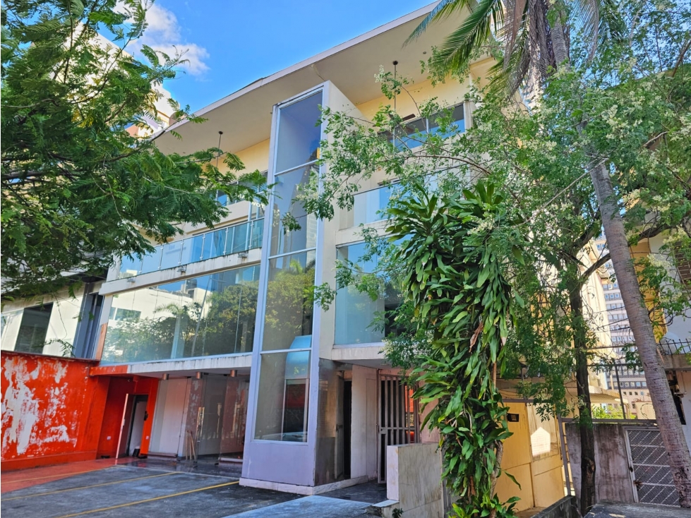 Se vende edificio en calle 48 - 2