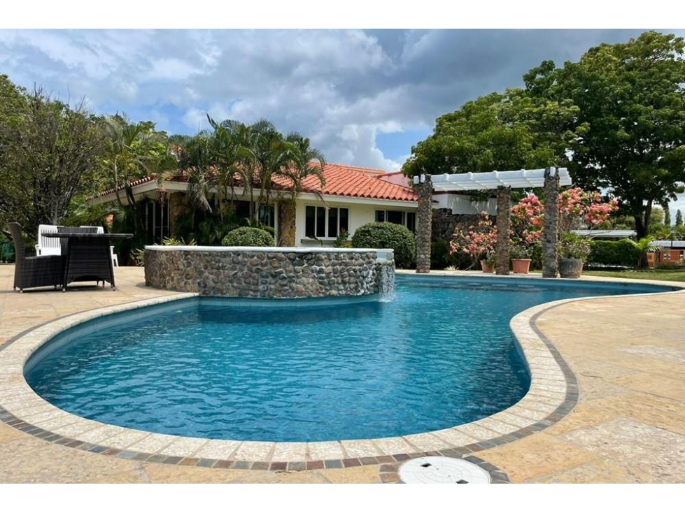 Se vende casa en Punta Barco Village, San Carlos