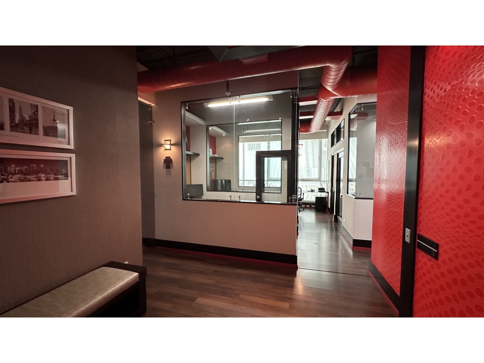 Se vende oficina en P.H. Blue Business Center, San Francisco