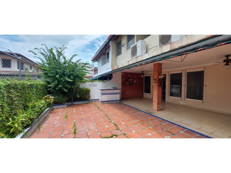 Venta de Casa Duplex La Alameda Betania Panama - 1