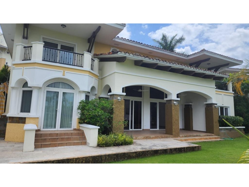 Se Vende Casa Unifamiliar en Tucan Country Club Panama Pacifico