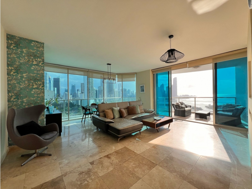 Se vende o Alquila apartamento de 3 Recamara en, Avenida Balboa