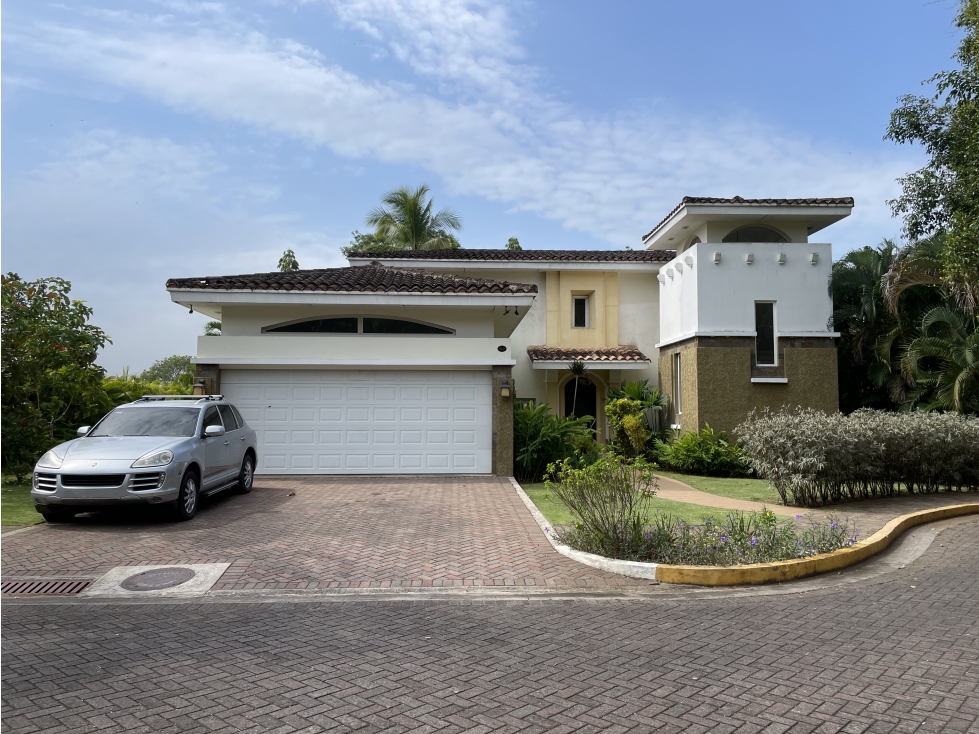Se vende y alquila casa en Tucan Country Club, Cocolí — foto 2