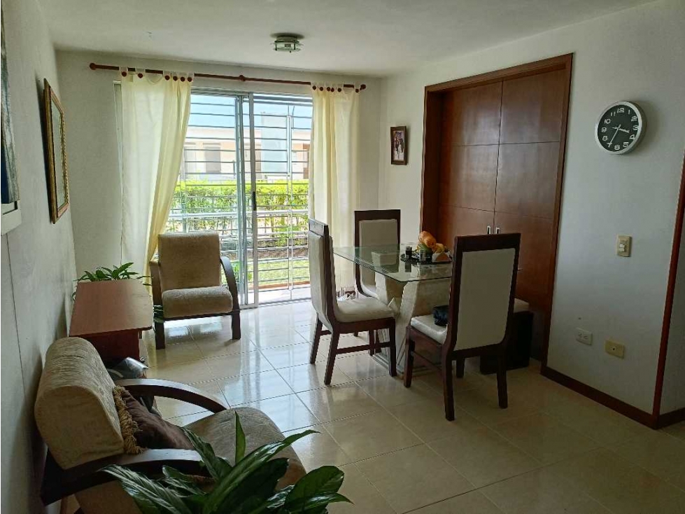 VENDO APARTAMENTO 1 PISO REFUGIO 9557124 PQ