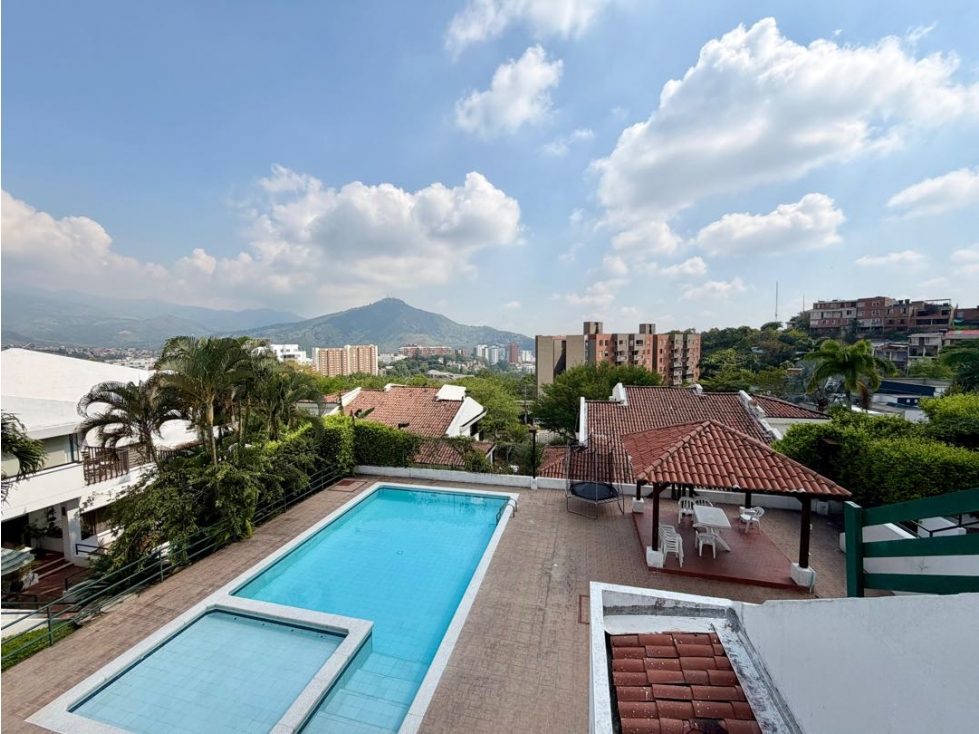SE VENDE CASA EN BELLAVISTA OESTE DE CALI EN 9826054