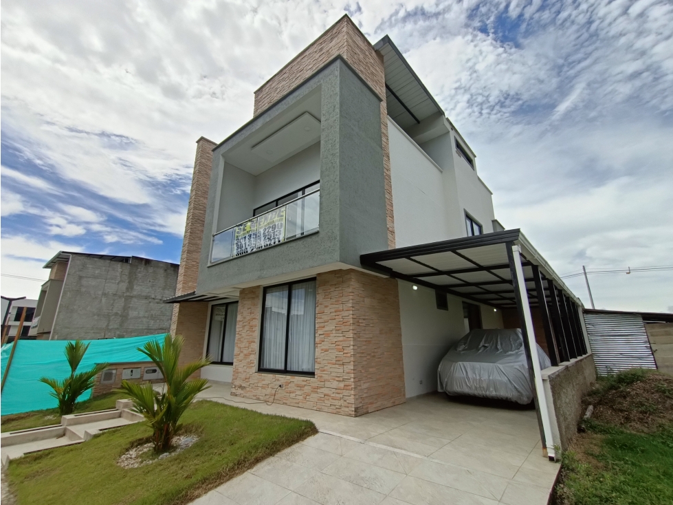 CASA LUXURY EN MANANTIAL LAS MERCEDES LB - ALG 7429172