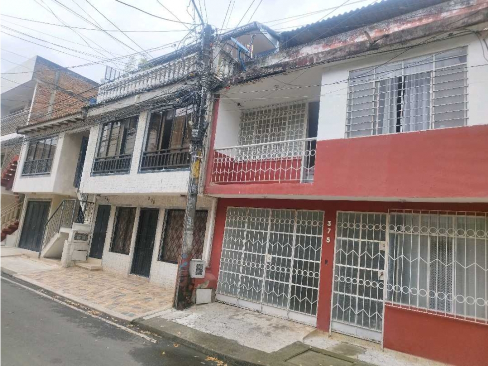VEMDO CASA EN NAPOLES CS