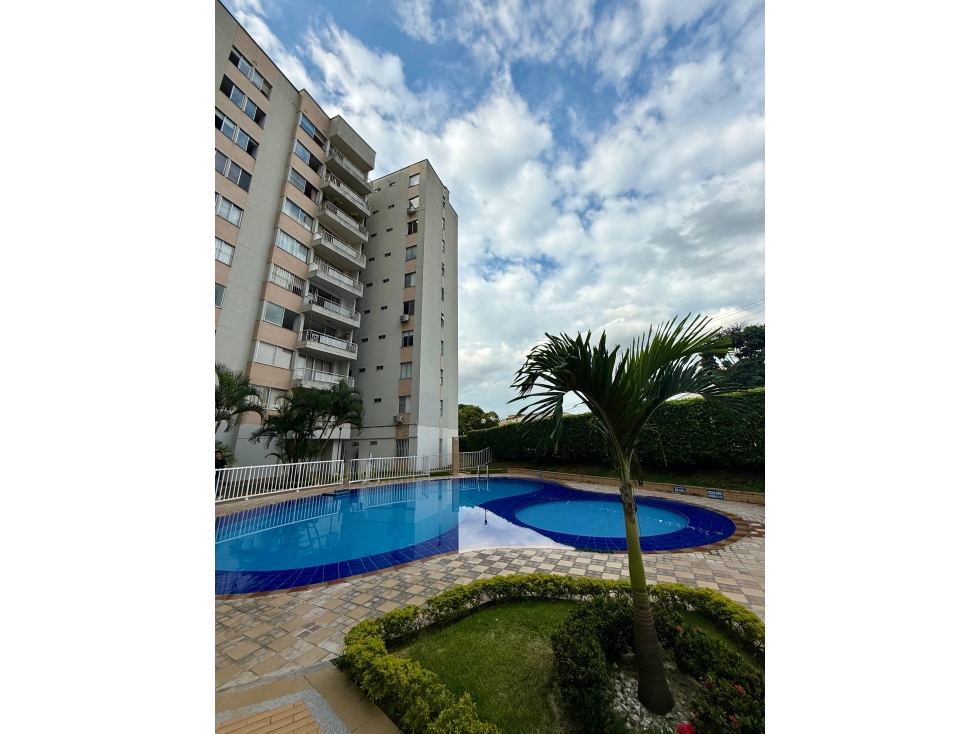 Apartamento Tipo Pent-house en venta, La Hacienda Cali-YY-9806440