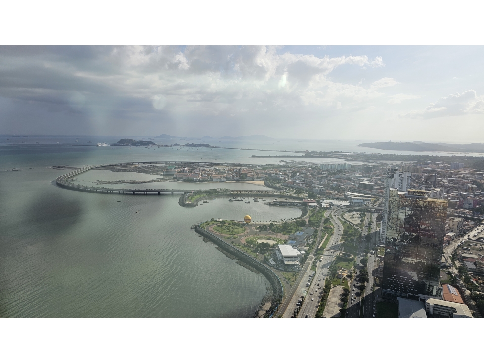 Se vende o Alquila apartamento en PH Rivage, Avenida Balboa — foto 2