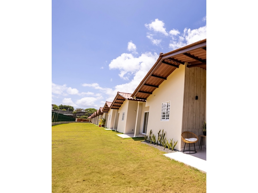 VENTA DE CASA RECIDENCIAL EN COLONIA REAL - CAPIRA