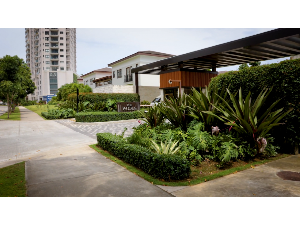 The Woods, Complejo Residencial de Lujo - Venta de Casa, Santa María