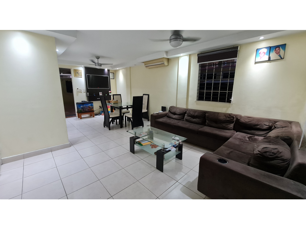 Venta de Casa en Dorado Lakes Condado del Rey - 1