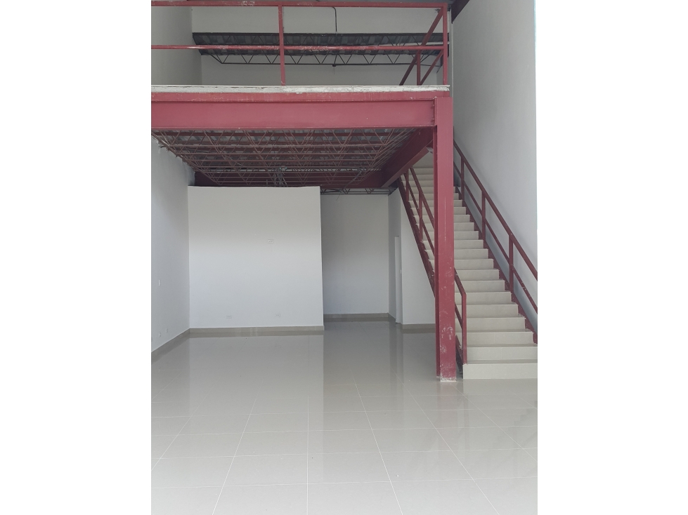 Se Alquila o Vende Local Comercial en Plaza Milla 8 — foto 6
