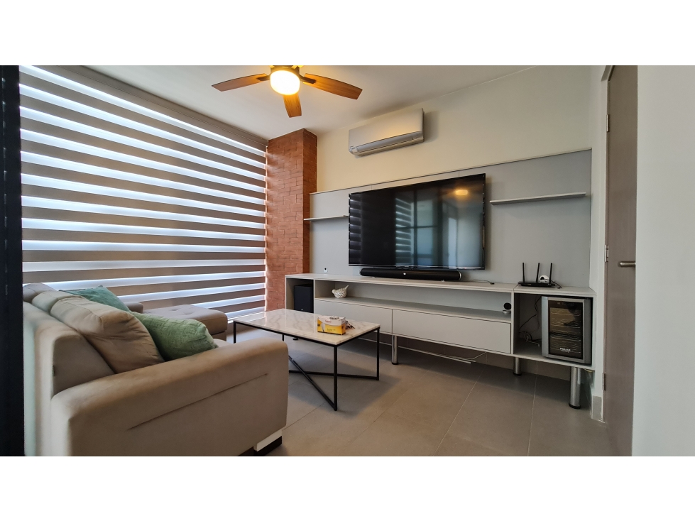 Se Alquila Apartamento PH Loma vista Tower Full Amomblado — foto 4