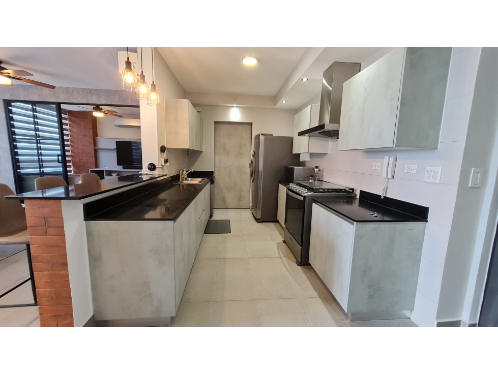 Se Alquila Apartamento PH Loma vista Tower Full Amomblado — foto 3