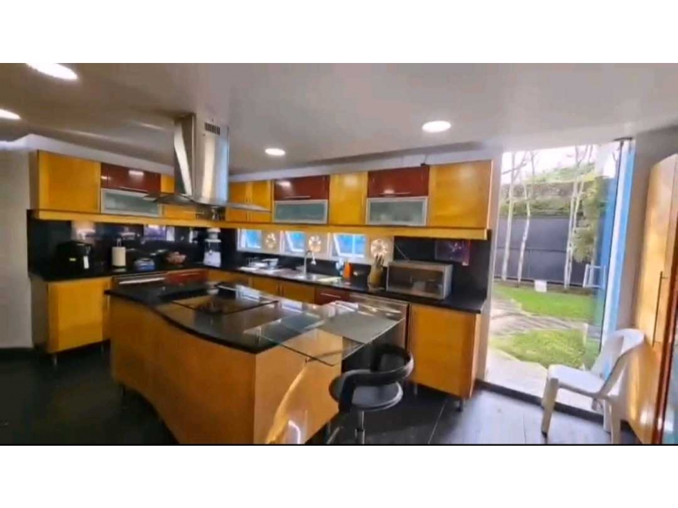 VENDO HERMOSA CASA EN PARCRLACION PANCE — foto 4