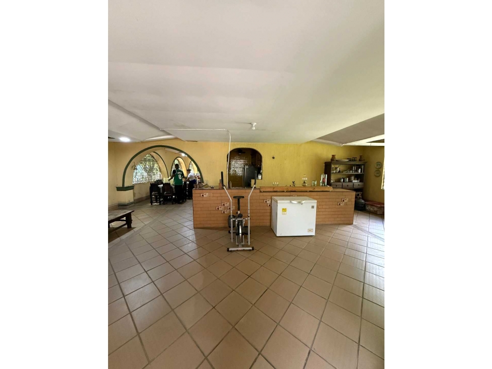 Se vende hermosa finca de 3.000 mtr2 en Ginebra. Carretera principal - 3