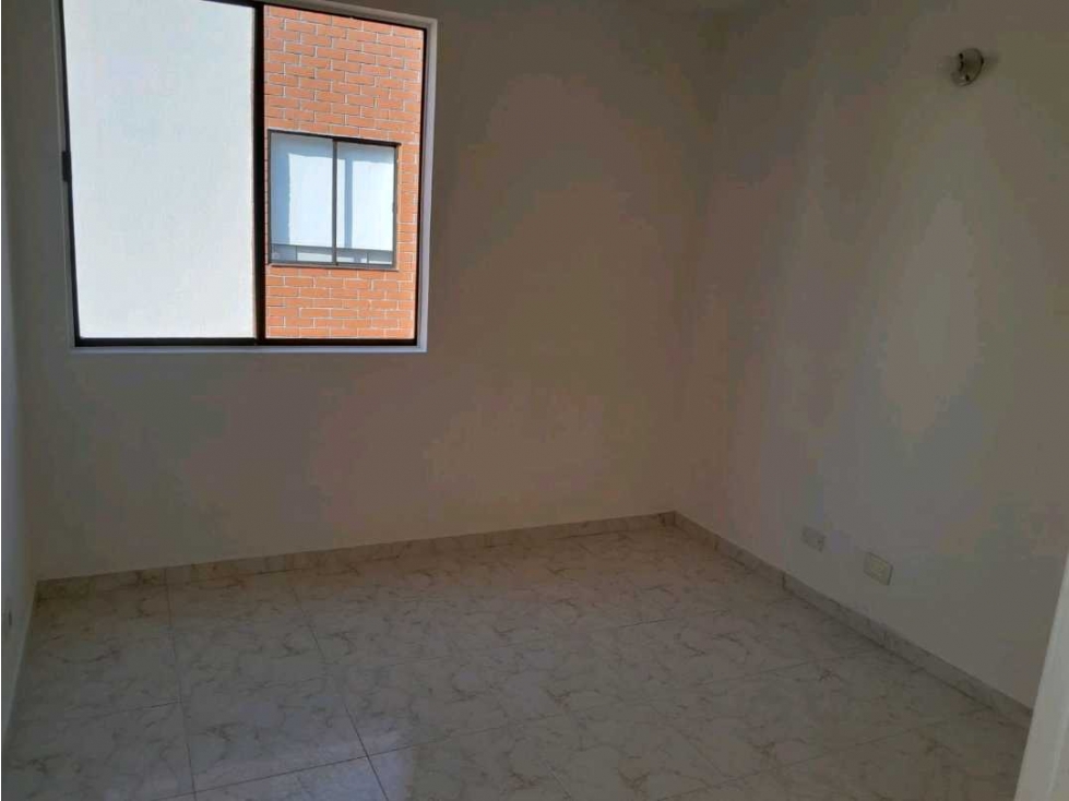 VENDO LINDO APARTAMENTO 5PISO SIN ACSENSOR CAÑAVERALES 6 CQ — foto 3
