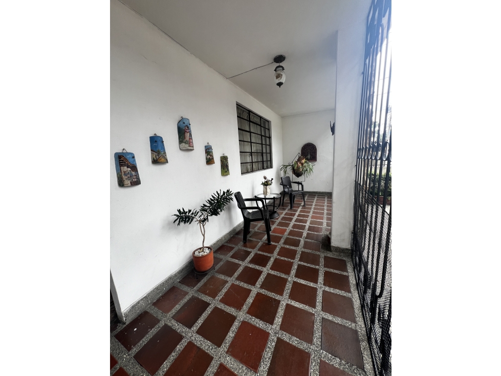 VENTA DE CASA AL SUR DE CALI, BARRIO SAN FERNANDO -YY-9689787 — foto 3