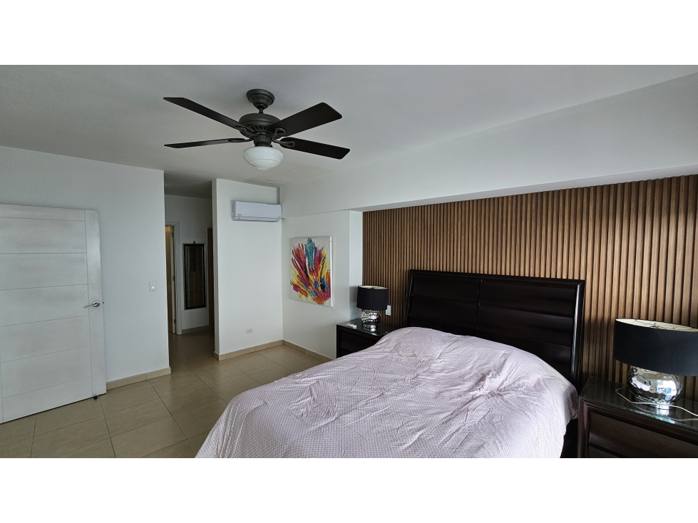 Se vende o Alquila apartamento en PH Water, Avenida Balboa — foto 4