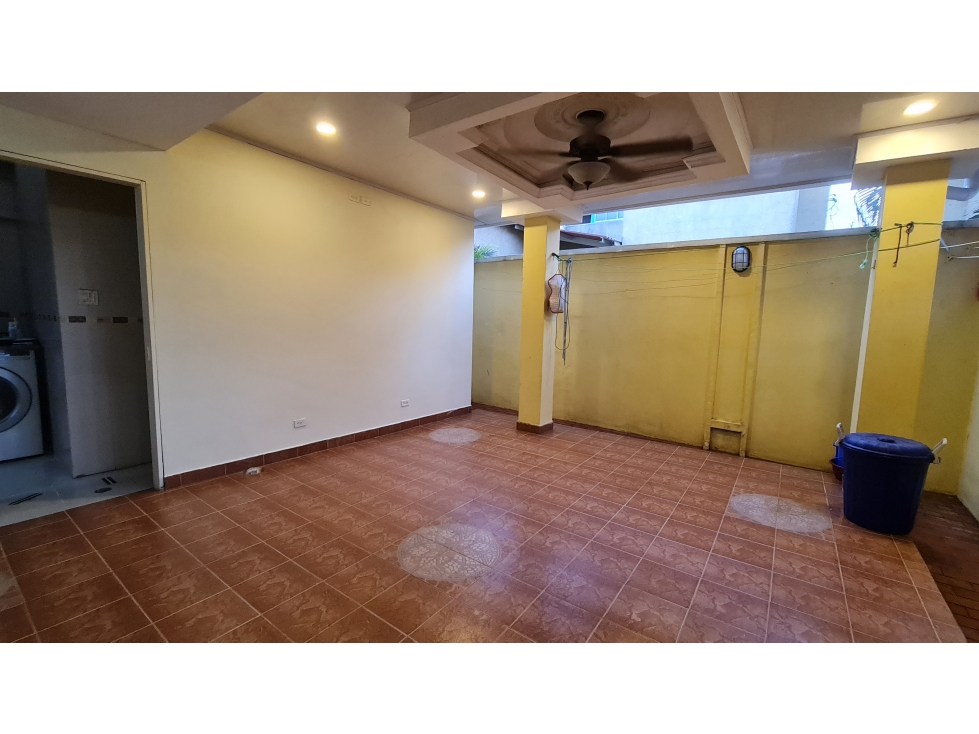 Venta de Casa en Dorado Lakes Condado del Rey - 4