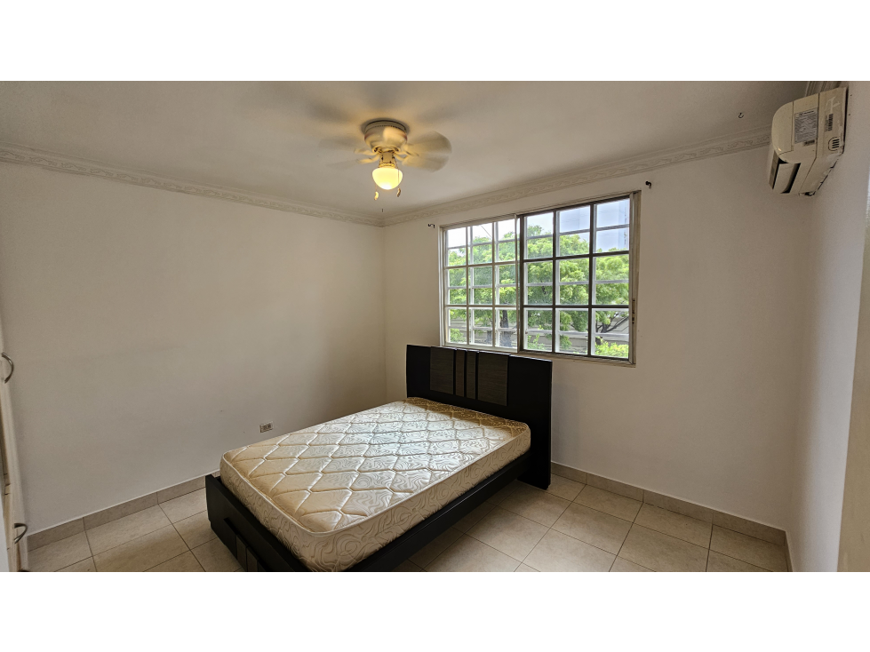 Se Alquila Casa Duplex Amoblada en Dorado Lakes Condado Del Rey - 5