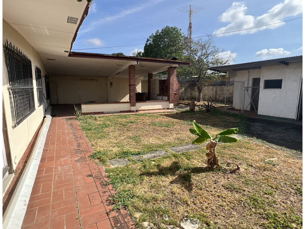 SE VENDE CASA (CIUDAD RADIAL) - 6