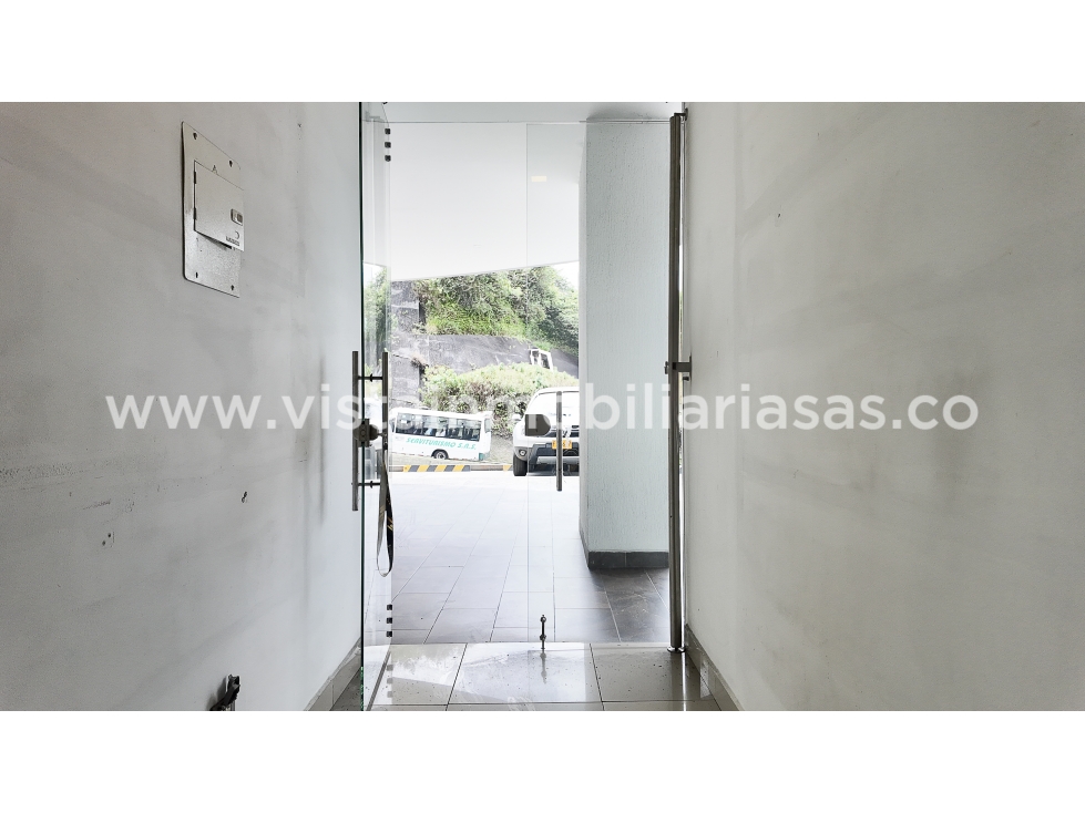 Arriendo Local Sector El Trébol, Manizales — foto 2