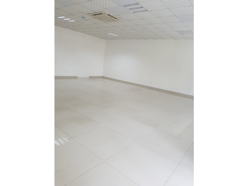 Se Alquila céntrico local comercial en La Chorrera