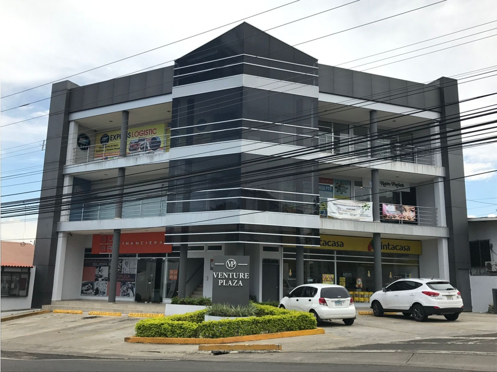 ALQUILER DE LOCAL COMERCIAL EN VENTURE PLAZA LA CHORRERA
