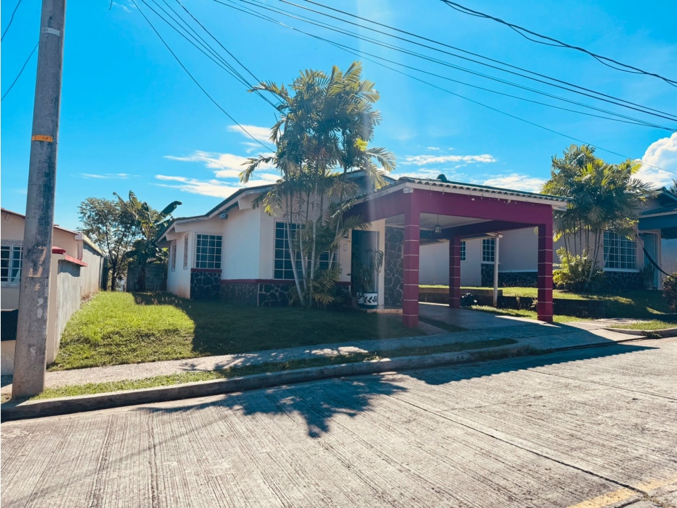 CASA EN VENTA EN QUINTAS DEL PACIFICO