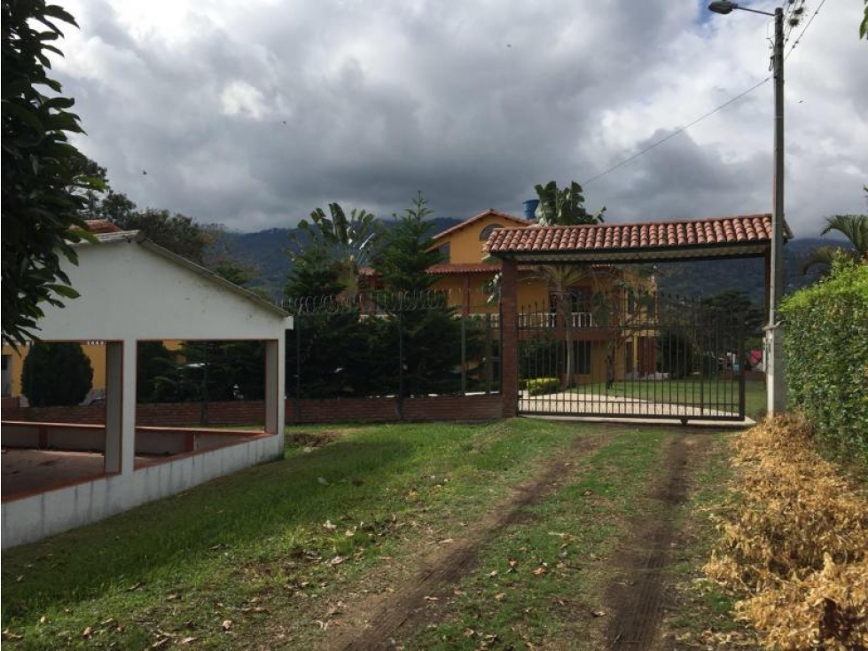 Finca en Vender en Silvania - 1