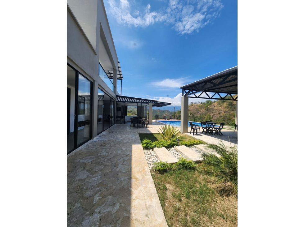 VENTA FINCA PUERTA CERRADA A 10 MIN DEL EXITO DE SAN JERONIMO — foto 3