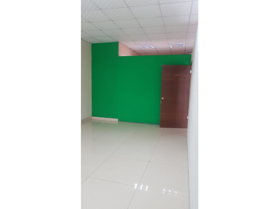 Se Alquila céntrico local comercial en La Chorrera — foto 4