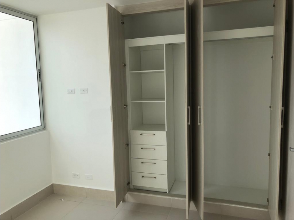 Se Vende APARTAMENTO P.H. SKY POINT TOWERS SUR TORRE 100 — foto 4