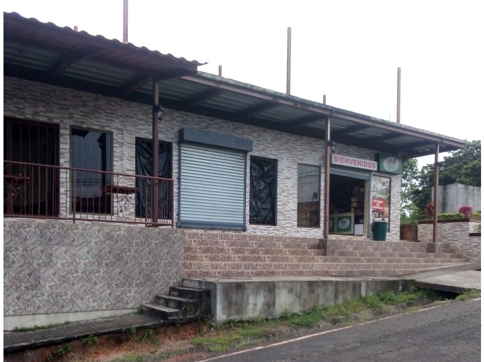 VENTA DE PROPIEDAD COMERCIAL - 3