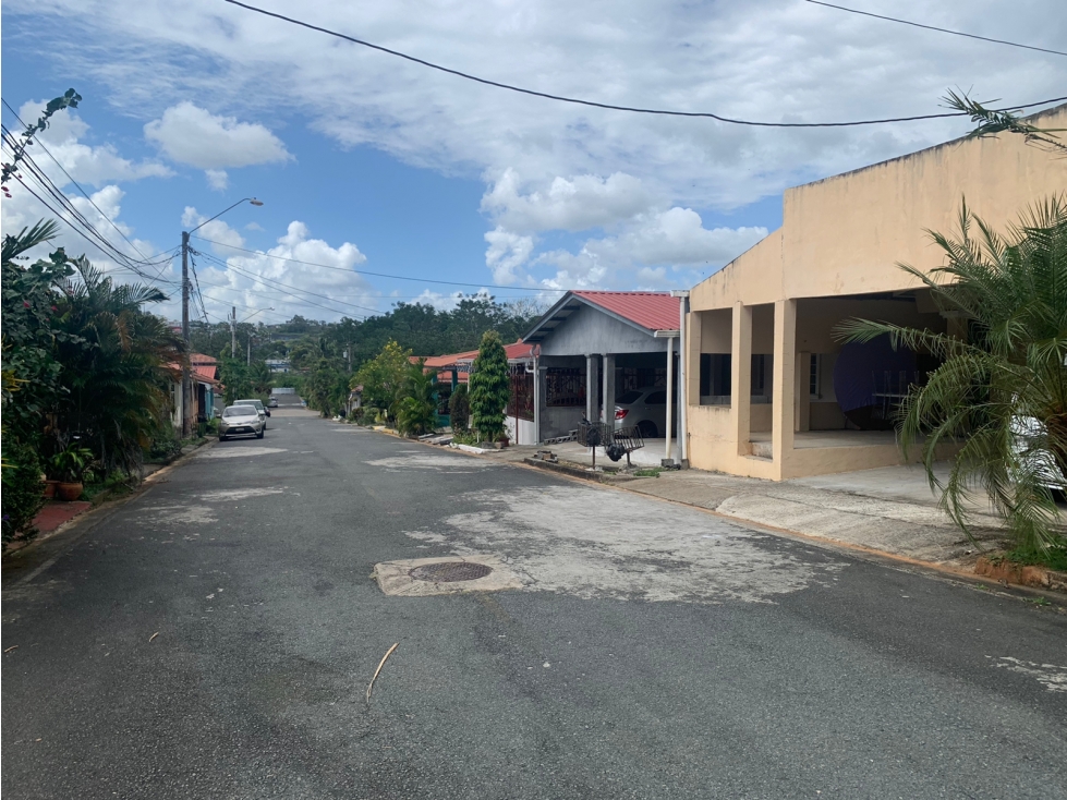 SE VENDE VIVIENDA RESIDENCIAL URB. VALLE DORADO LA CHORRERA — foto 2