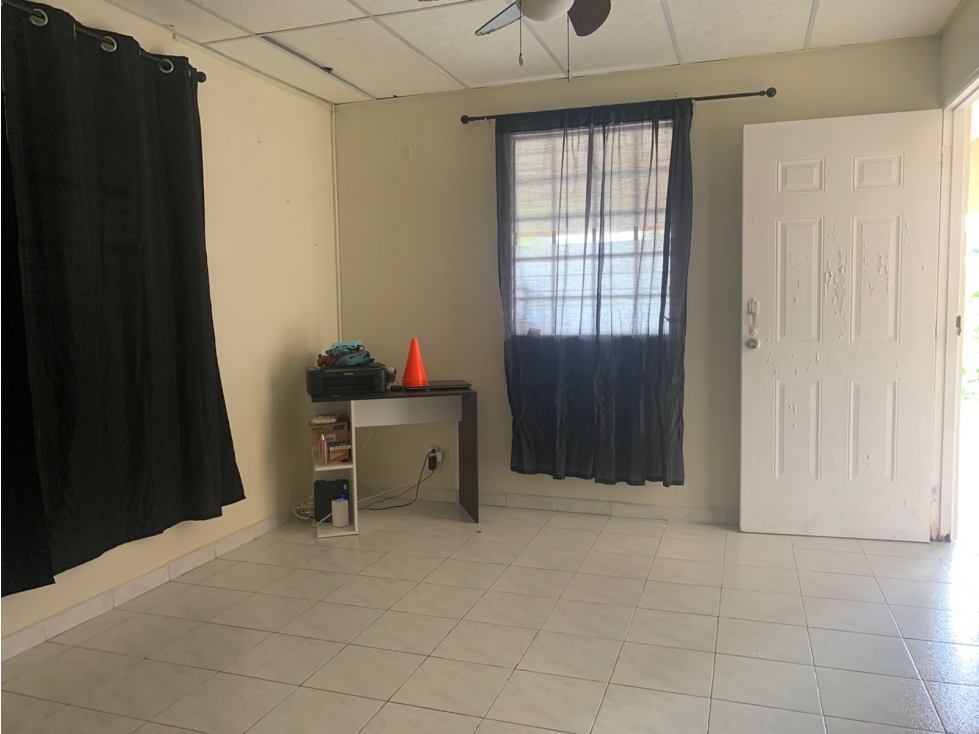 SE VENDE VIVIENDA RESIDENCIAL URB. VALLE DORADO LA CHORRERA — foto 4