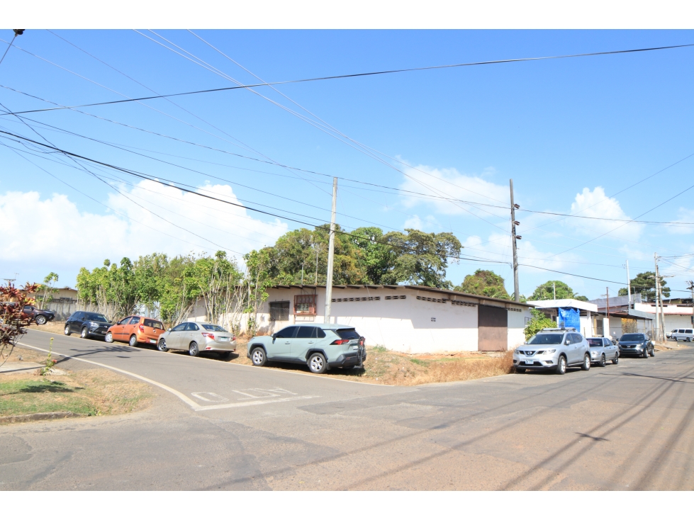 VENDO LOCALES Y APARTAMENTOS EN ALQUILER EN CHORRERA — foto 4