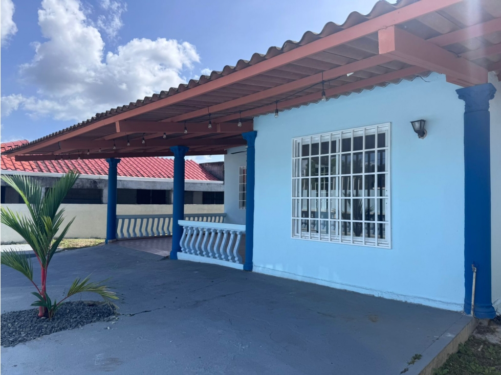 VENDO CASA RESIDENCIAL LA CHORRERA FUENTE DEL CHASE LOS CASTAÑOS — foto 2