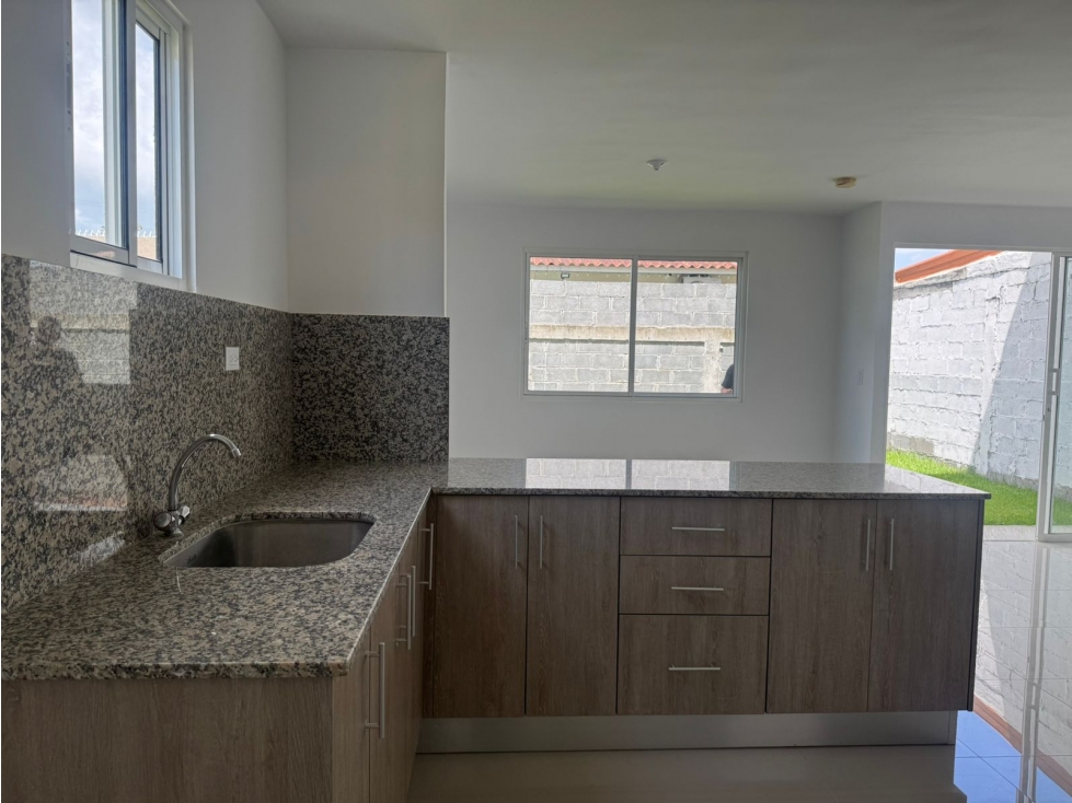 ALQUILO CASA DÙPLEX NUEVA PH BAMBU GARDENS NUEVO ARRAIJAN - 6