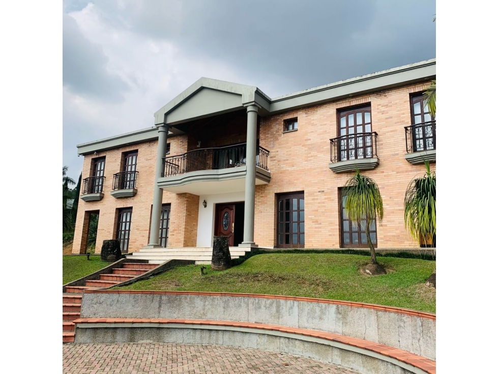 [FA] Hermosa casa para la venta en exclusiva unidad del Poblado