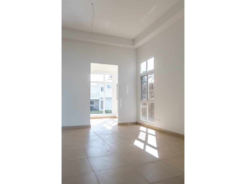 Se vende casa en Senderos Costa Verde, La Chorrera — foto 4