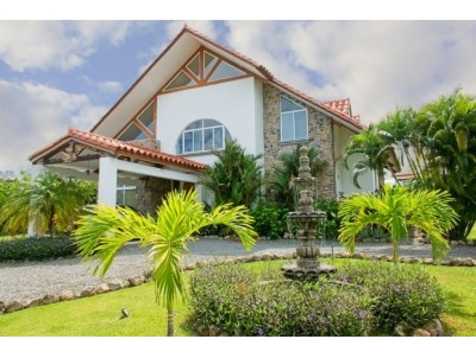 Se vende casa en Punta Barco Village
