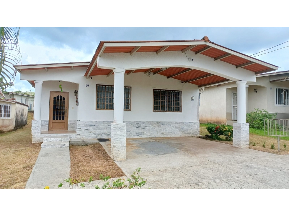 Se vende casa en Arraiján, Colinas del Sol