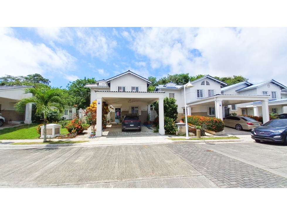 Se vende preciosa casa en Playa Dorada en $ 220,500 - 2