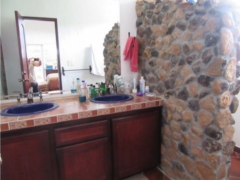 Se vende pequeña mansión en Punta Barco Village a pasos del mar — foto 6
