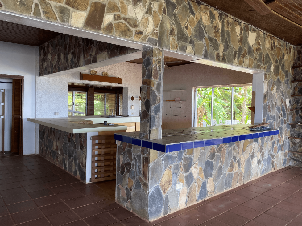Se Vende Finca con casas de Montaña en Sabanitas, Colón - 3