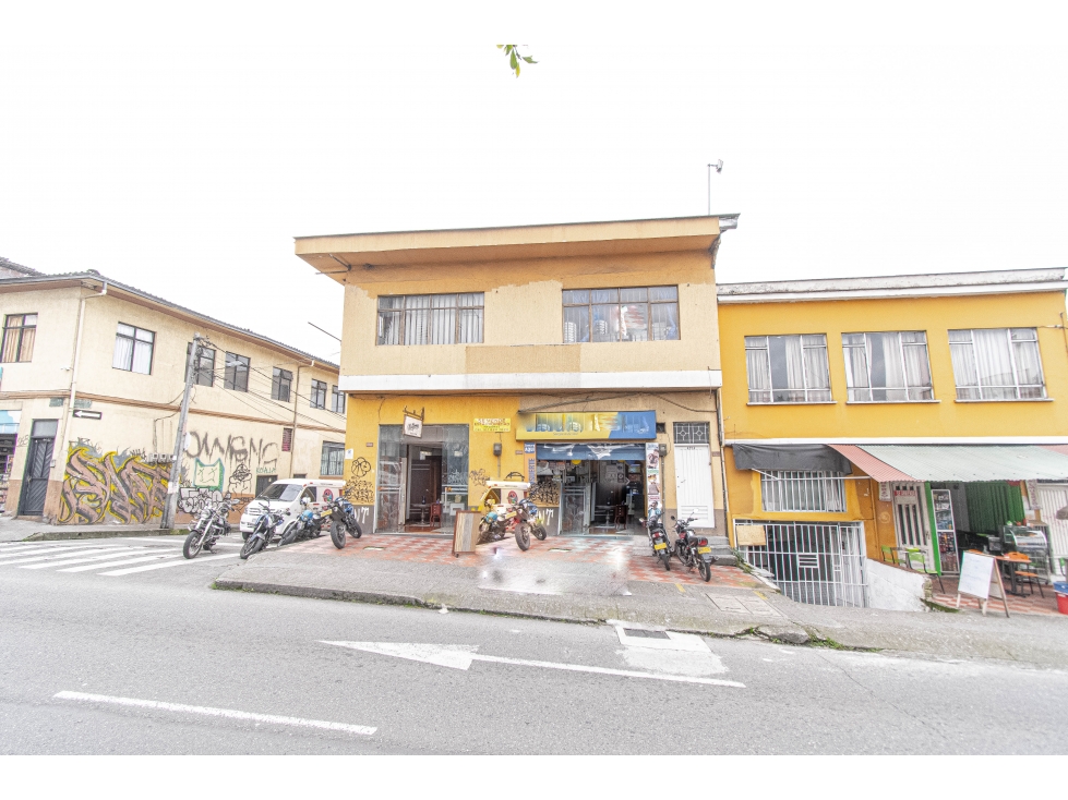 Venta Casa con Renta Av Santander, Manizales