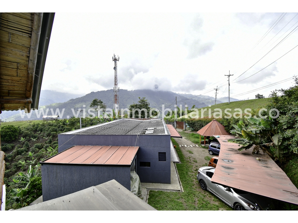 Venta Casa Campestre, Chalet, 3 Apartamentos, Bajo Tablazo, Manizales